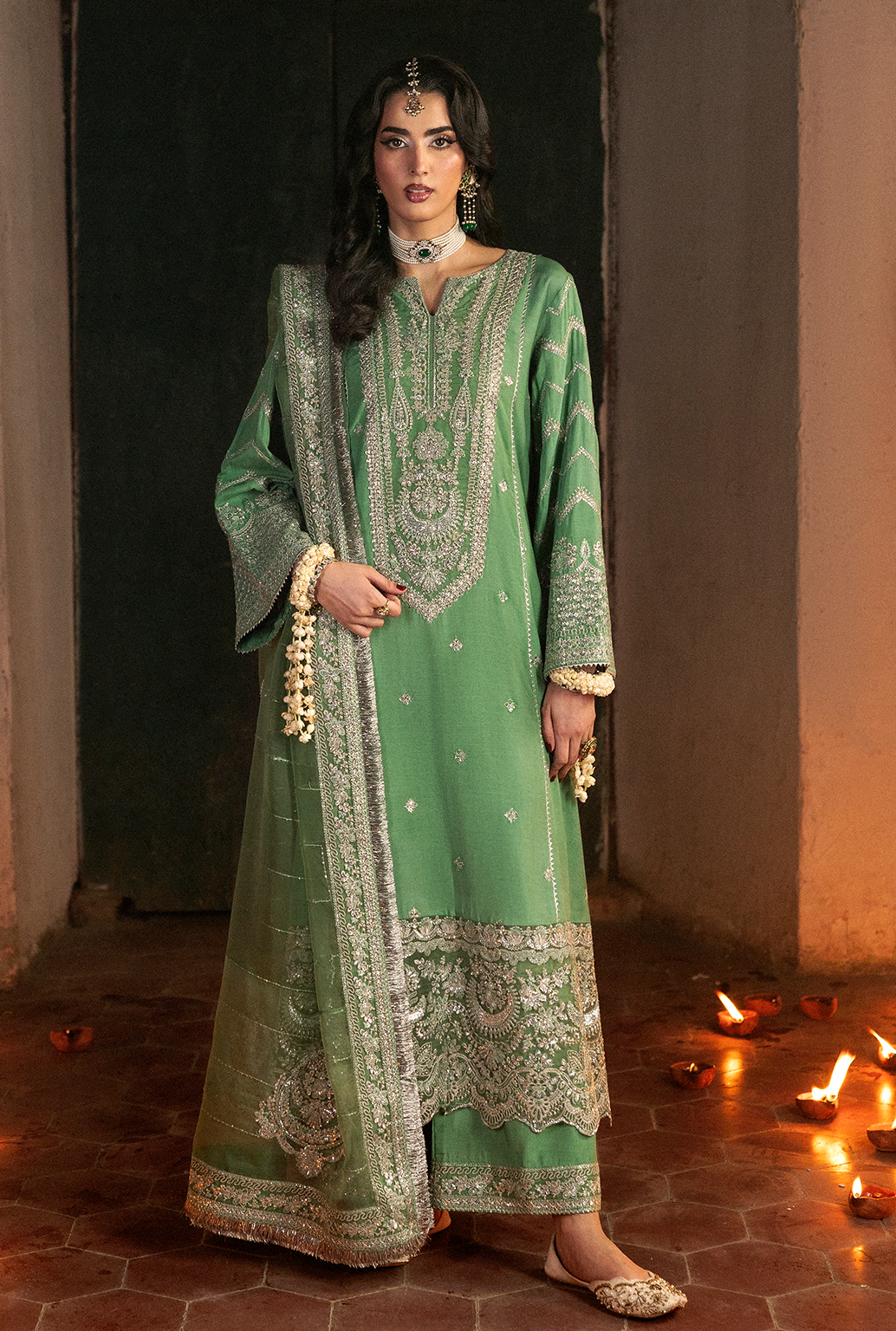 AIRA Luxury Pakistani Fashion