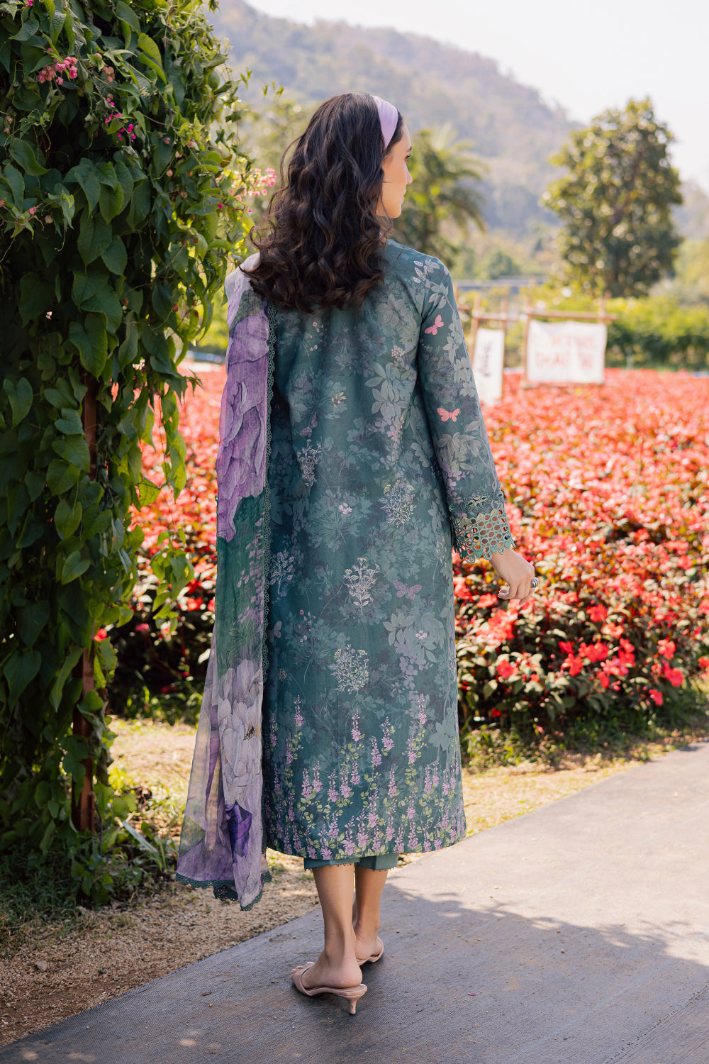 MEHRVEEN (AV-12) Chiffon Pakistani Summer Dresses - aabyaan - 2
