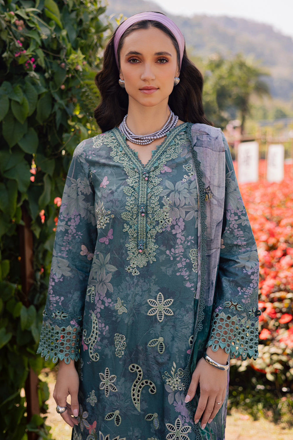 MEHRVEEN (AV-12) Chiffon Pakistani Summer Dresses - aabyaan - 3
