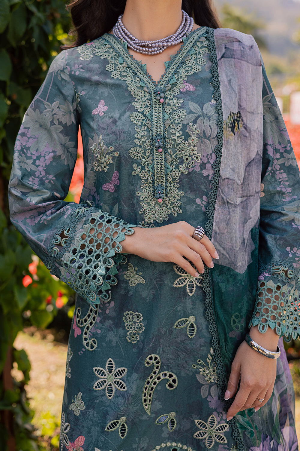 MEHRVEEN (AV-12) Chiffon Pakistani Summer Dresses - aabyaan - 5