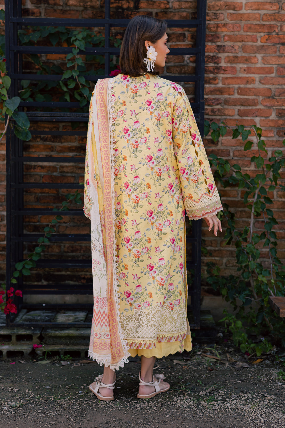 ZEHRAAYE (AV-09) Lawn Pakistani Summer Dresses - aabyaan - 4