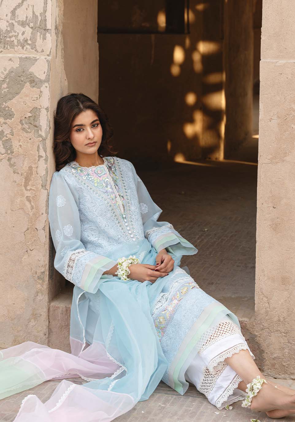AAB-E-RAUNAQ