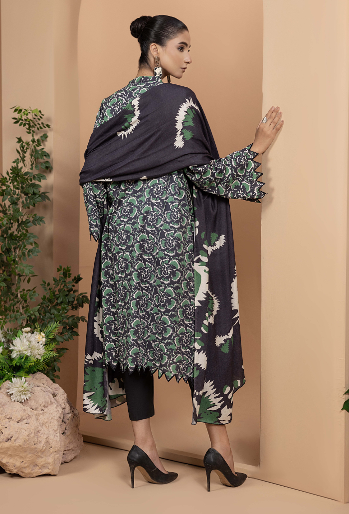 Zara - D04 Khaddar Pakistani Winter Dresses - Humdum - 2
