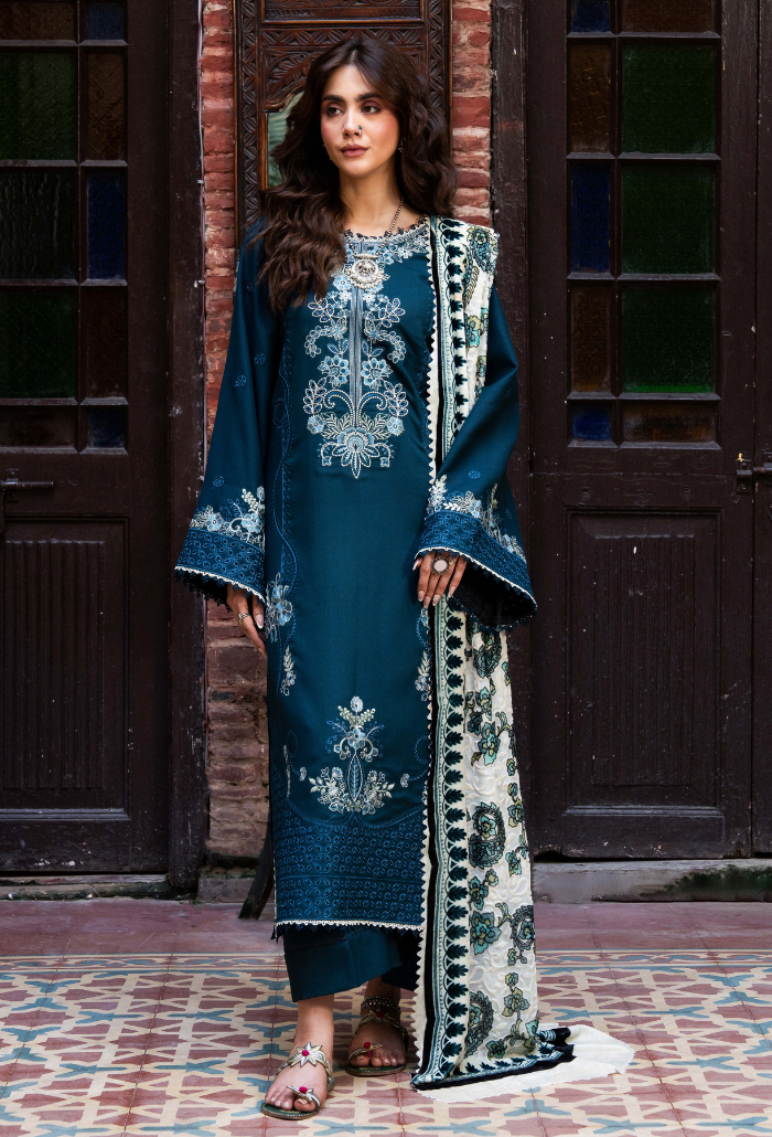 ZOUQ CHAPTER 2 - D04 Premium Fabric Pakistani Winter Dresses - Humdum - 1
