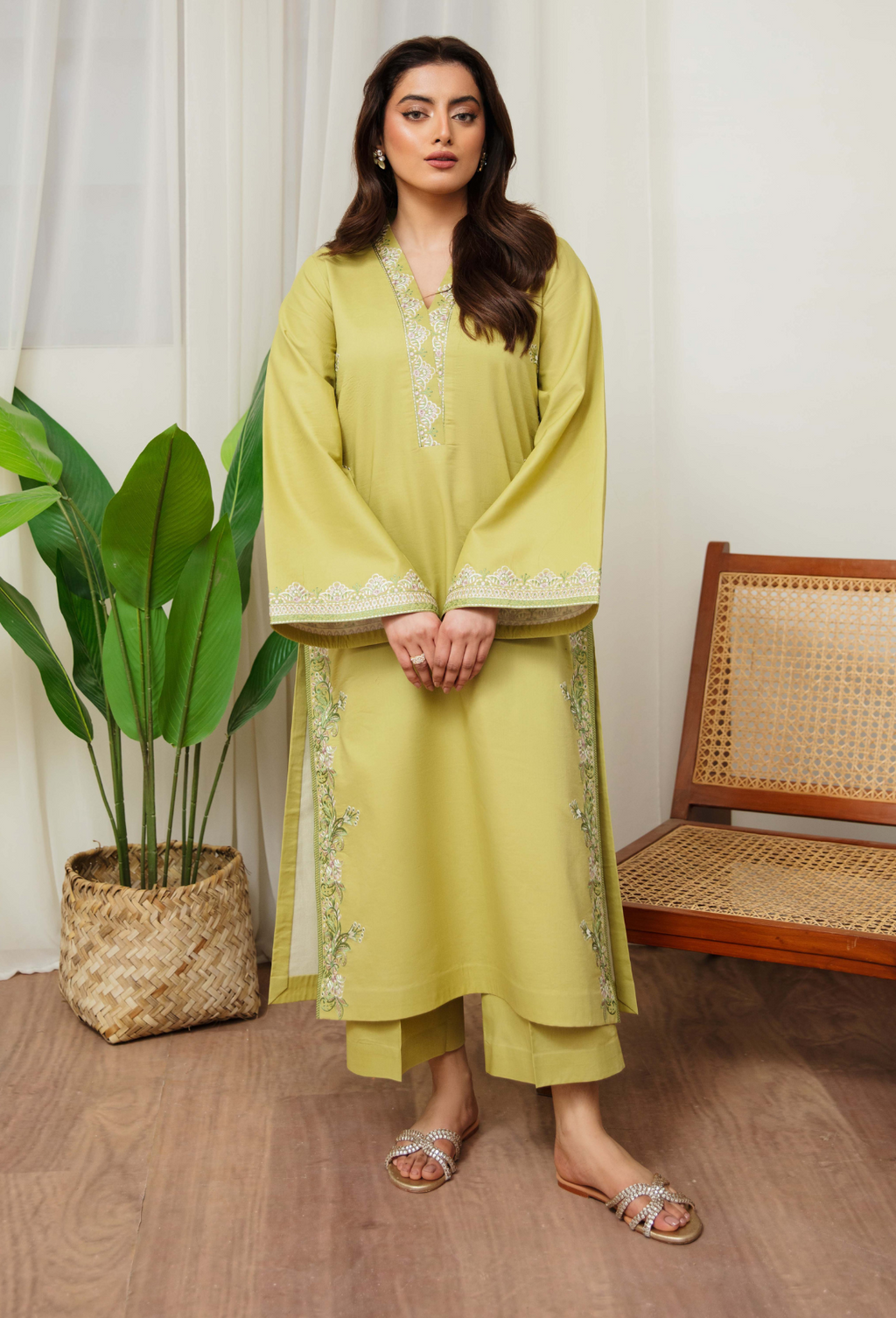 Ayra - D08 Lawn Pakistani Summer Dresses - Humdum - 4