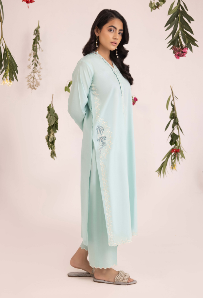 Pret 2 - D05 Lawn Pakistani Summer Dresses - Humdum - 2