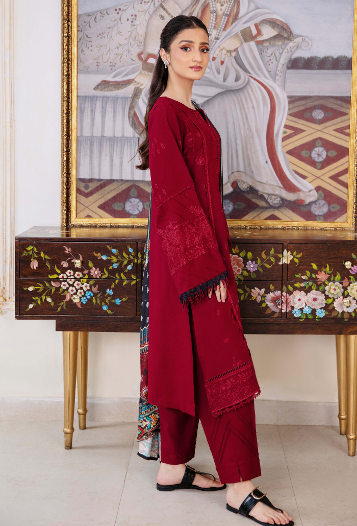 Serene - D05 Premium Fabric Pakistani Winter Dresses - Humdum - 2