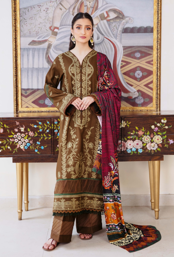 Serene - D04 Premium Fabric Pakistani Winter Dresses - Humdum - 1
