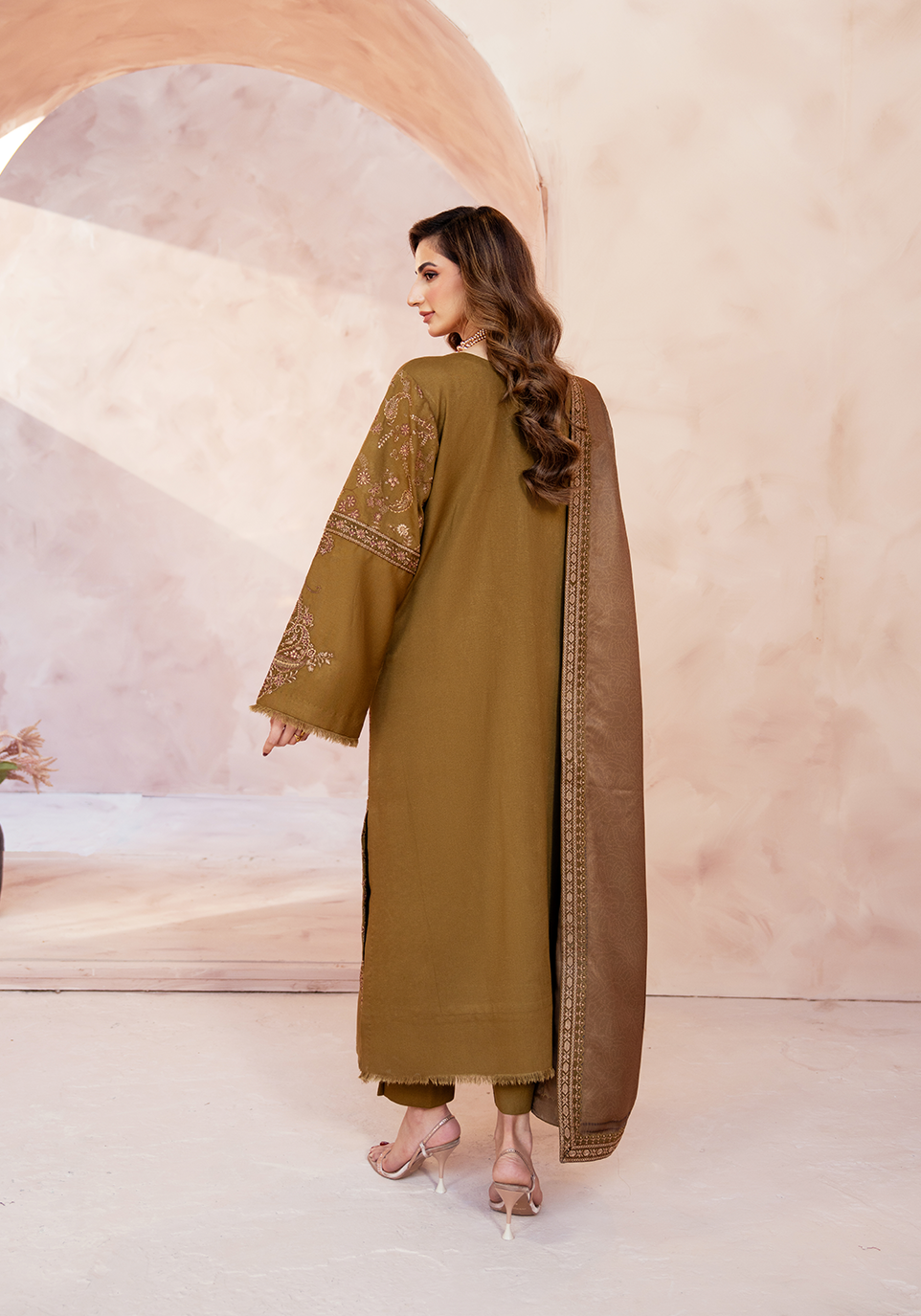 OLIVE REVERIE