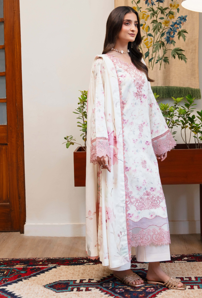 LAIBA - D06 Organza Pakistani Winter Dresses - Humdum - 3