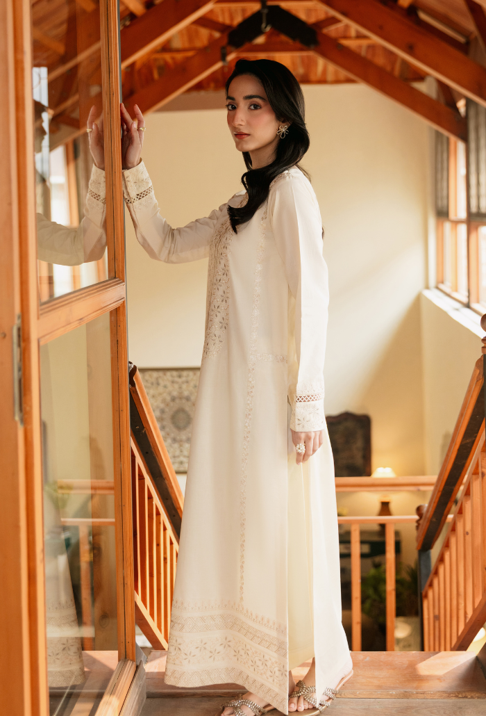 Spring Pret Vol-2 - D02 Lawn Pakistani Summer Dresses - Humdum - 3