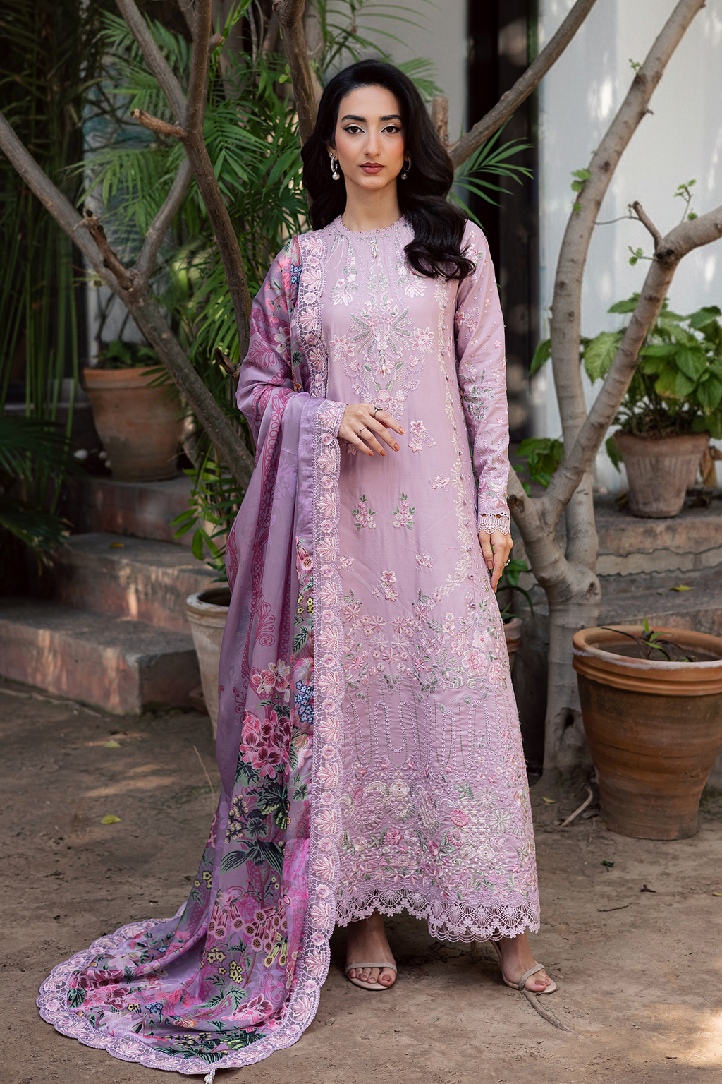 BLUSHIA Luxury Pakistani Fashion