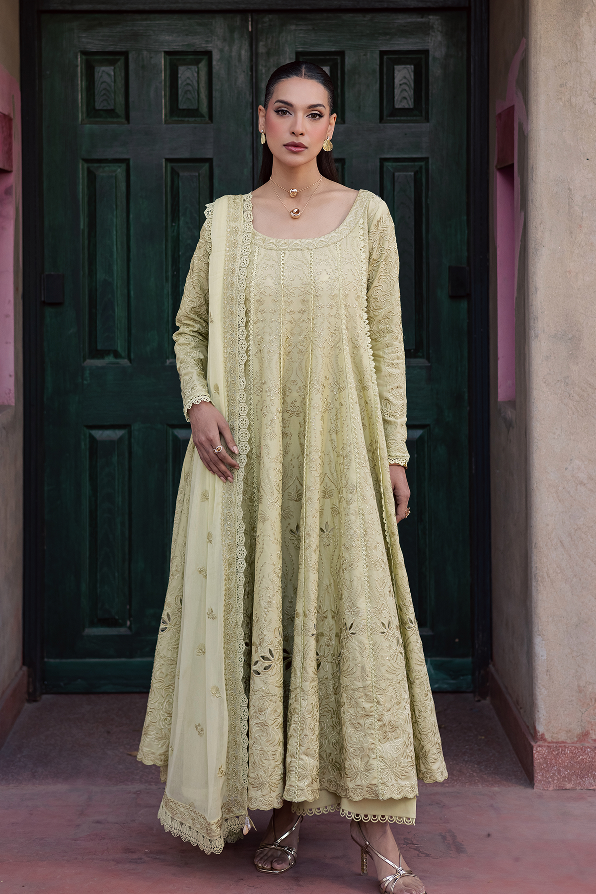 ELVIA Luxury Pakistani Fashion