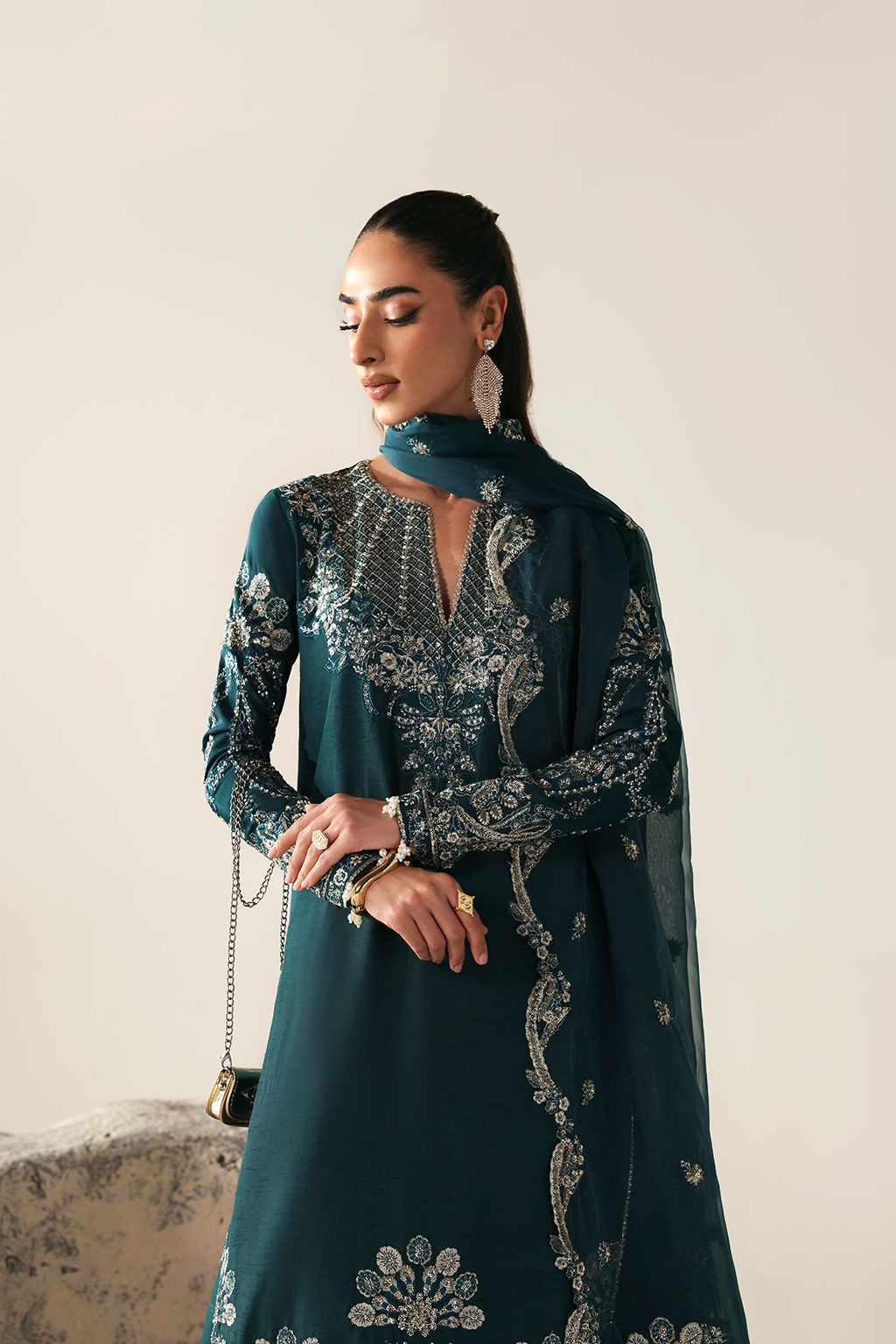 STARLIGHT SWAY Luxury Pakistani Fashion