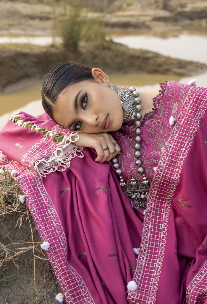 Sierra-D07 Premium Fabric Pakistani Winter Dresses - Humdum - 4