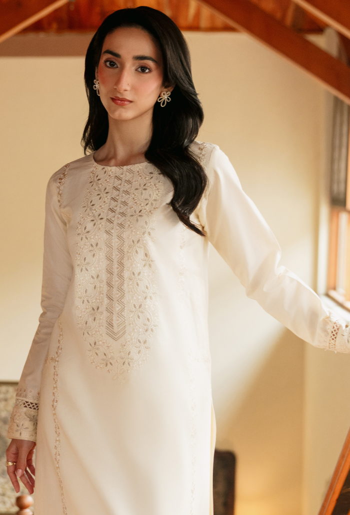 Spring Pret Vol-2 - D02 Lawn Pakistani Summer Dresses - Humdum - 4