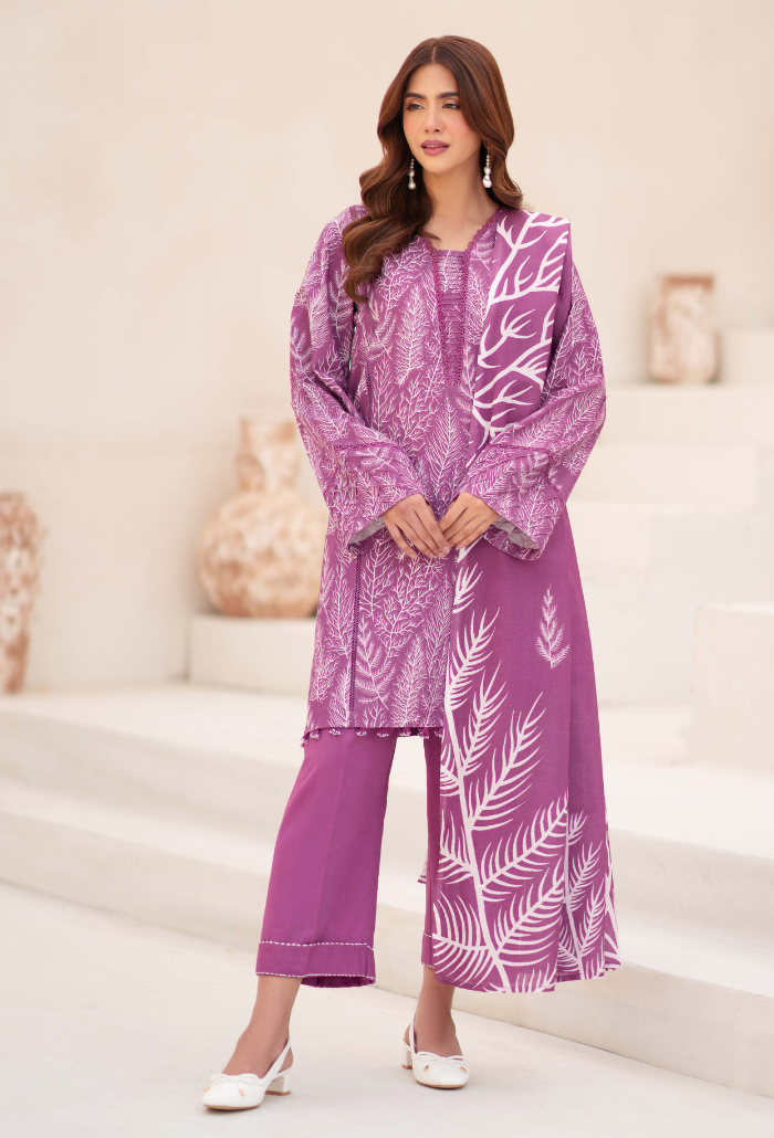 La vie - D06 Khaddar Pakistani Winter Dresses - Humdum - 1