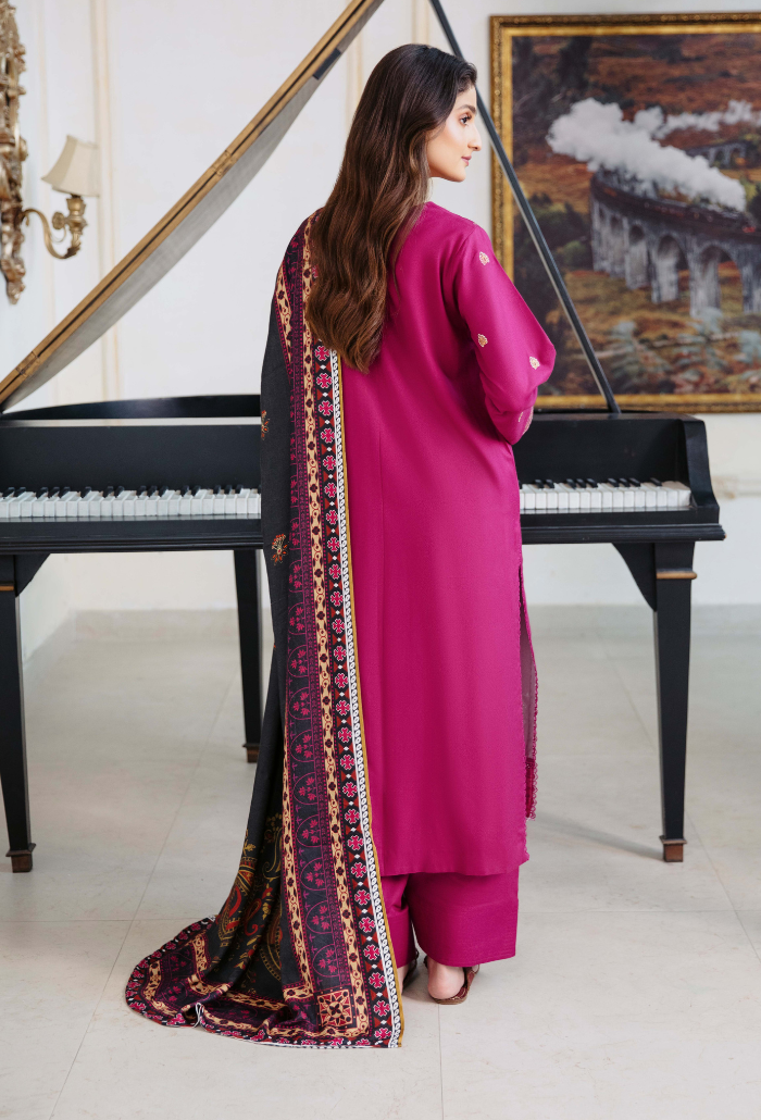 Serene - D02 Premium Fabric Pakistani Winter Dresses - Humdum - 3