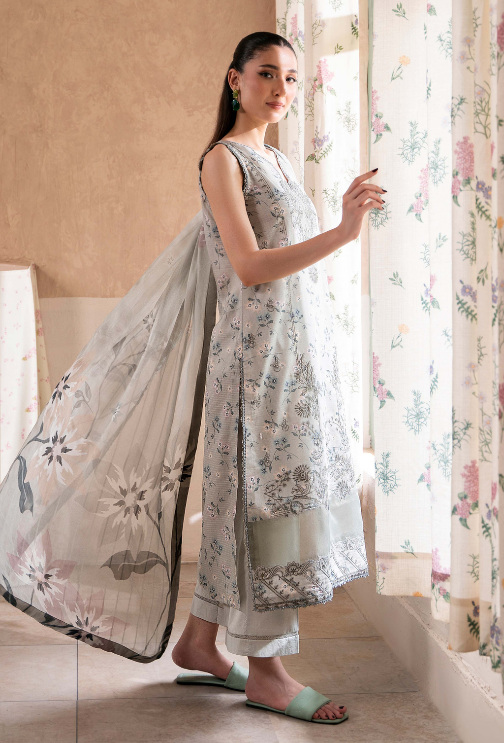 Kanwal - D10 Chiffon Pakistani Summer Dresses - Humdum - 2