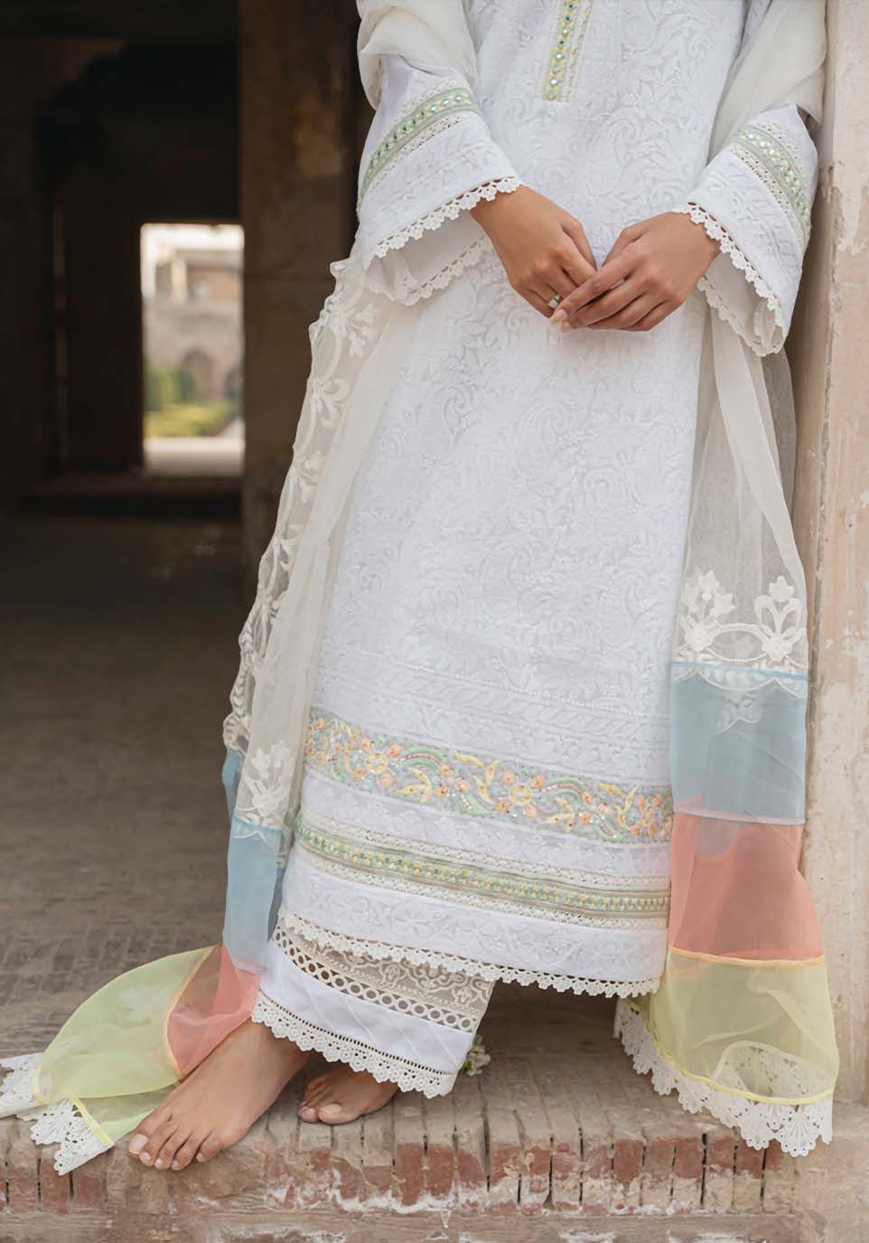 NOOR-UN-NISA