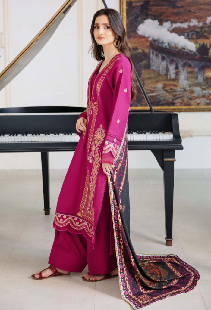 Serene - D02 Premium Fabric Pakistani Winter Dresses - Humdum - 2