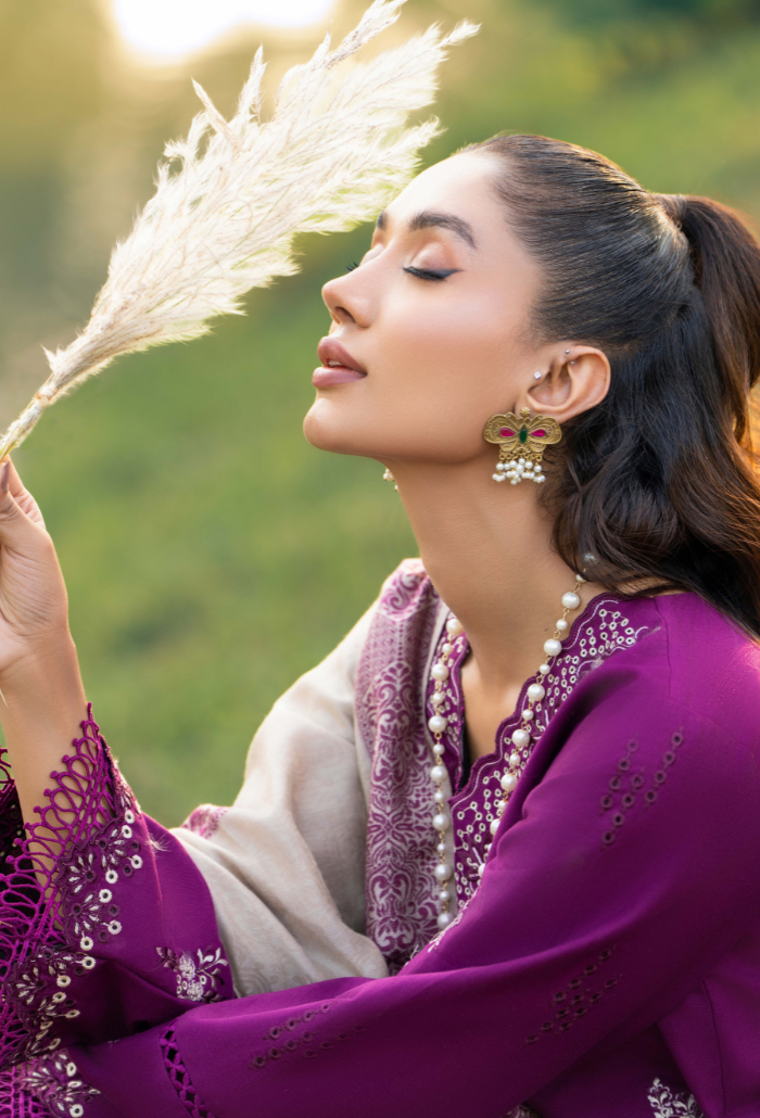 Onora - D03 Jacquard Pakistani Winter Dresses - Humdum - 4