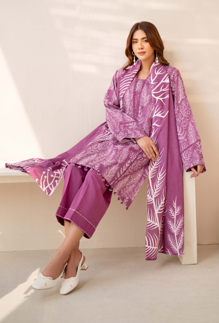 La vie - D06 Khaddar Pakistani Winter Dresses - Humdum - 4