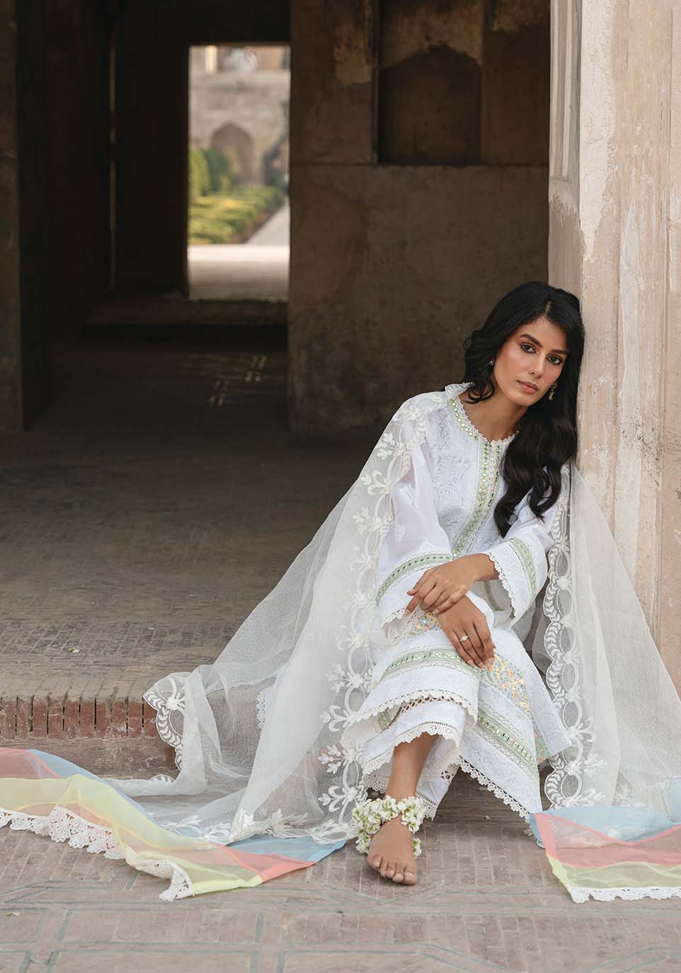 NOOR-UN-NISA