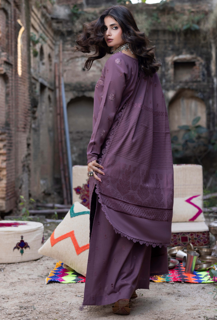 Khumar - D10 Organza Pakistani Winter Dresses - Humdum - 2