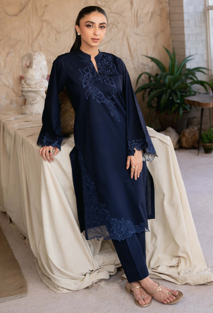 Pret-D05 Lawn Pakistani Summer Dresses - Humdum - 2