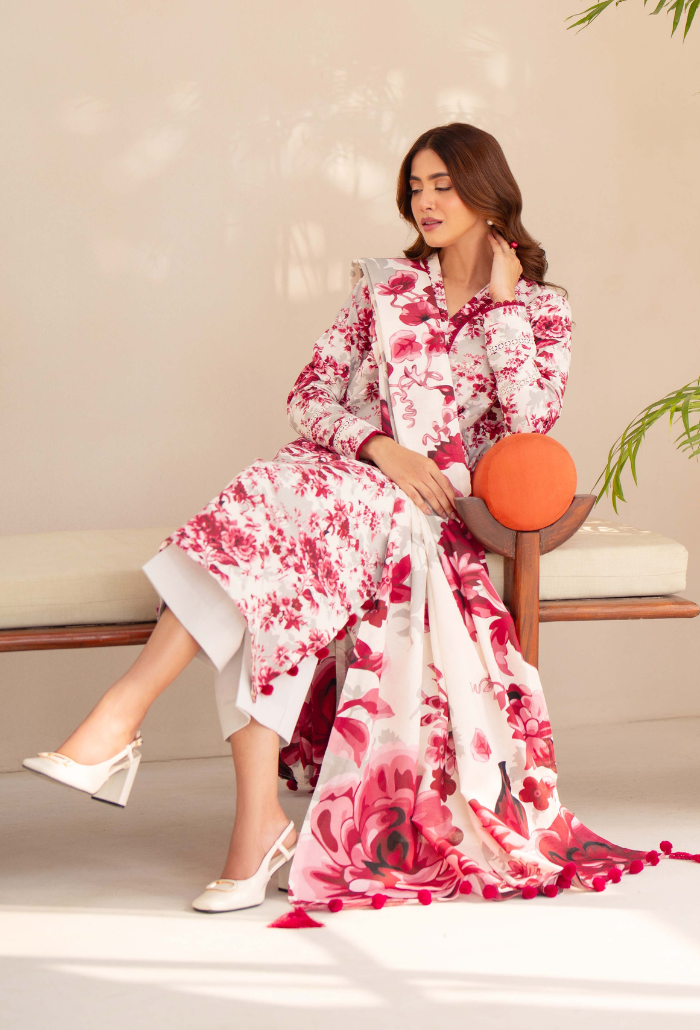La vie - D10 Khaddar Pakistani Winter Dresses - Humdum - 4