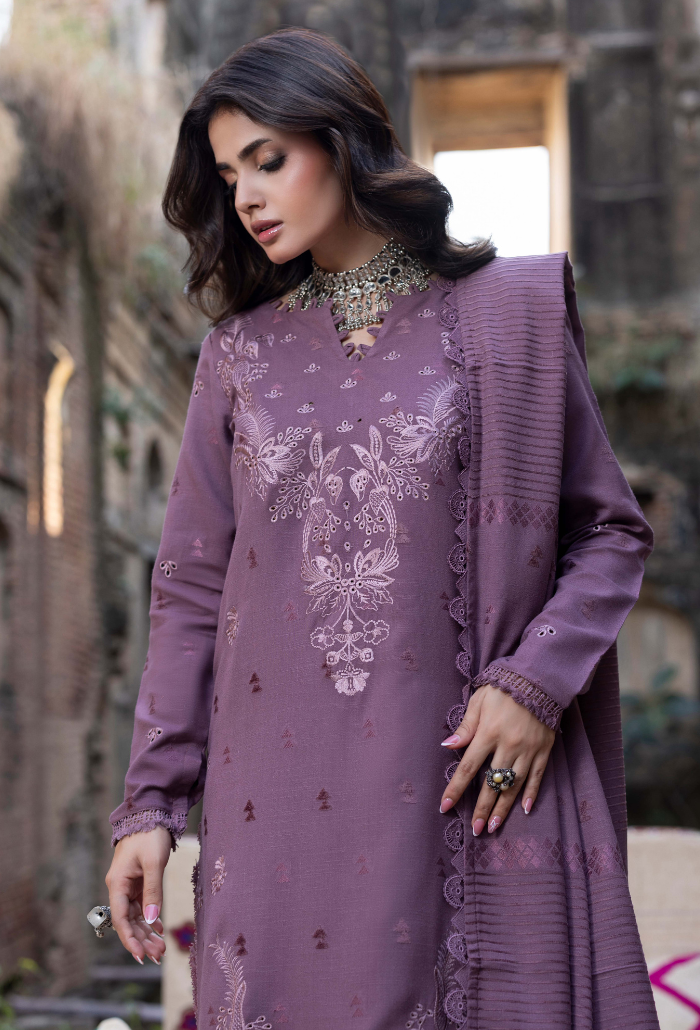 Khumar - D10 Organza Pakistani Winter Dresses - Humdum - 4