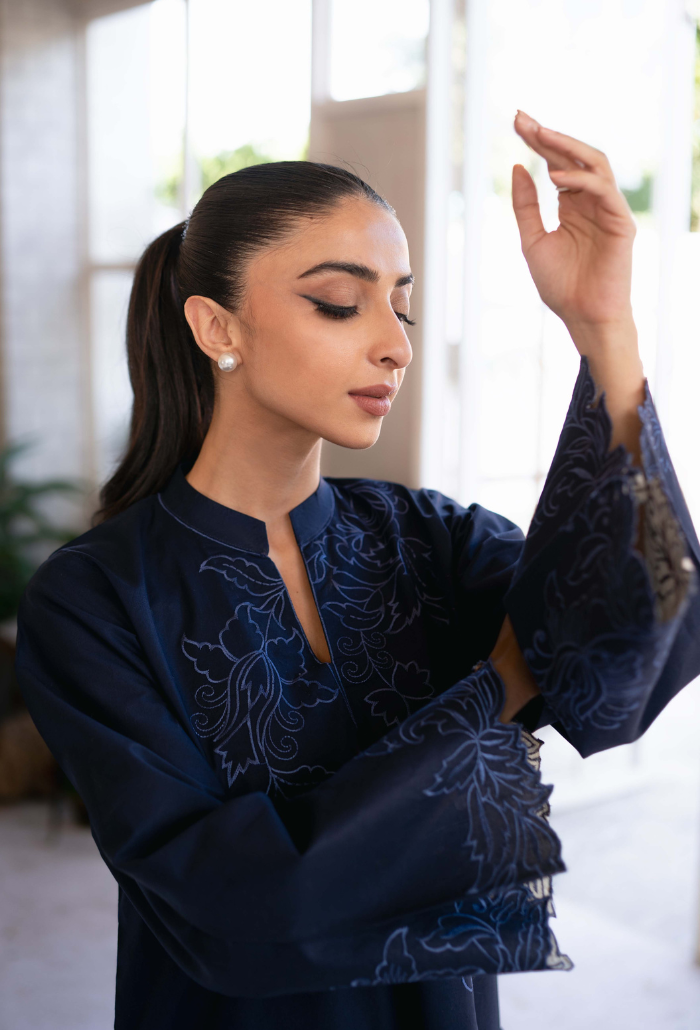 Pret-D05 Lawn Pakistani Summer Dresses - Humdum - 4