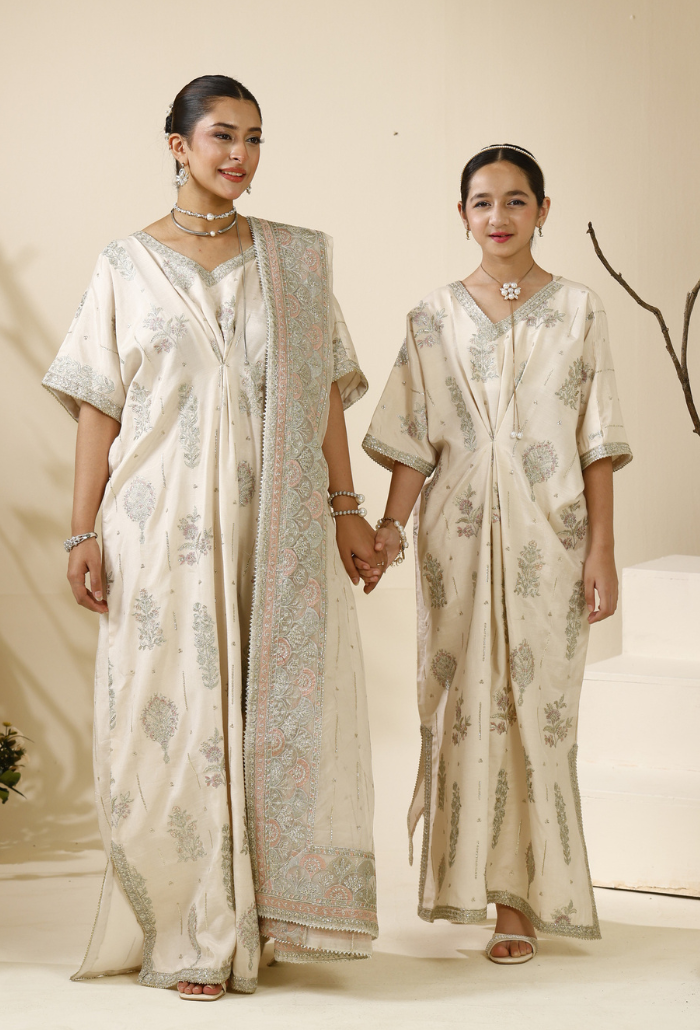 Rabt - D04 Raw Silk Pakistani Formal Dresses - Humdum - 6