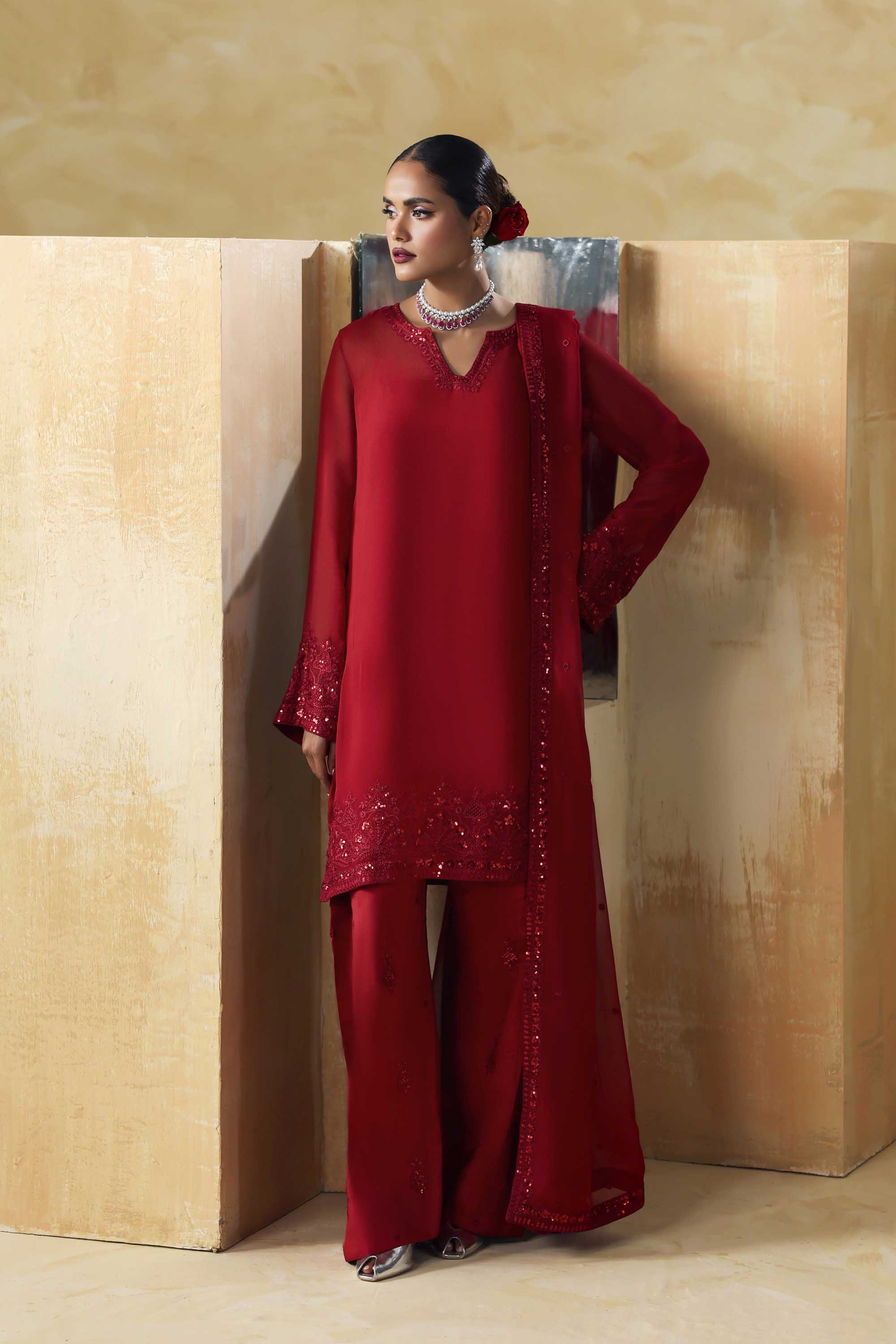 Inaya Luxury Pakistani Fashion