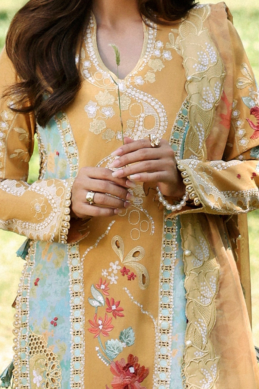 LEIAL Organza Pakistani Summer Dresses - Afrozeh - 4