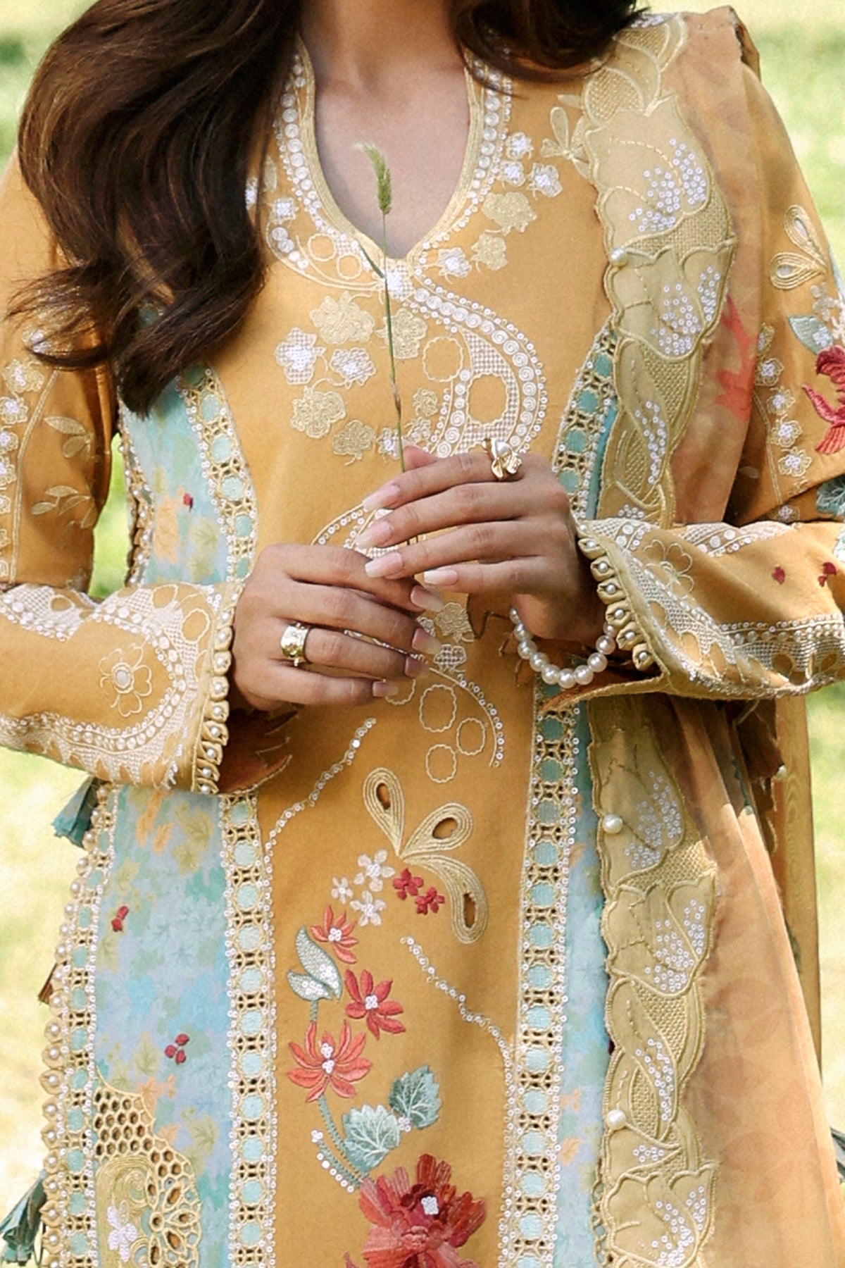 LEIAL Organza Pakistani Summer Dresses - Afrozeh - 4