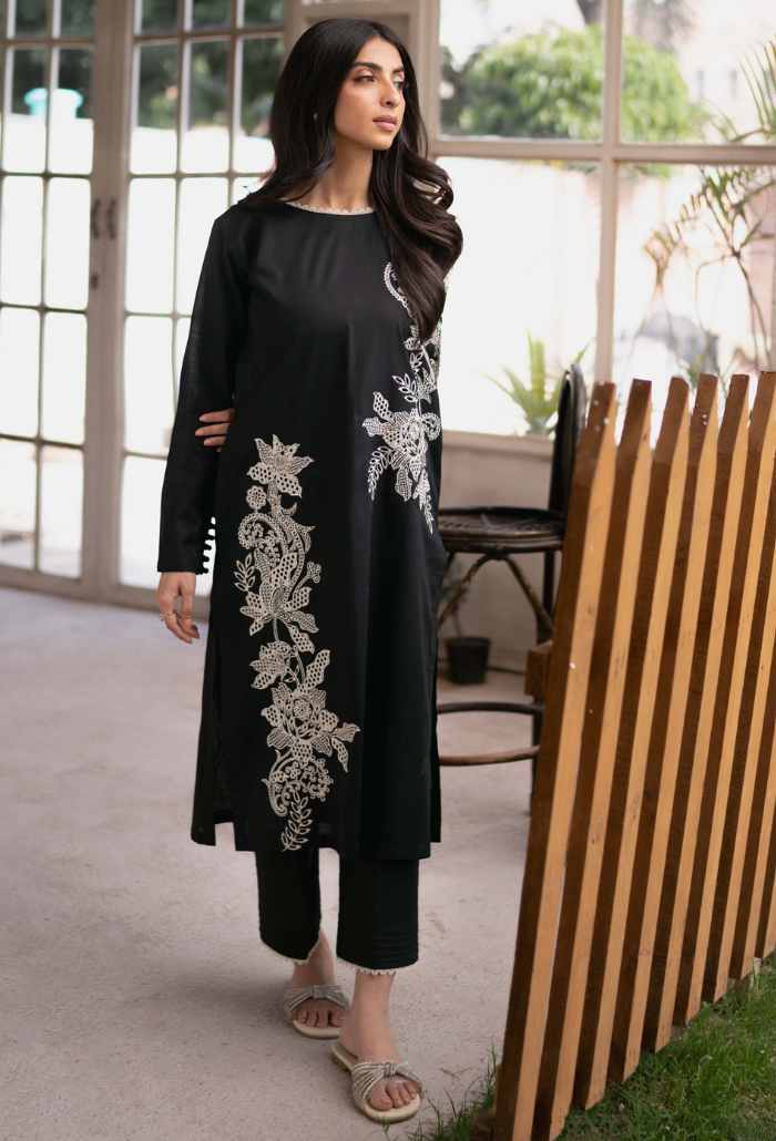 Pret-D01 Lawn Pakistani Summer Dresses - Humdum - 3