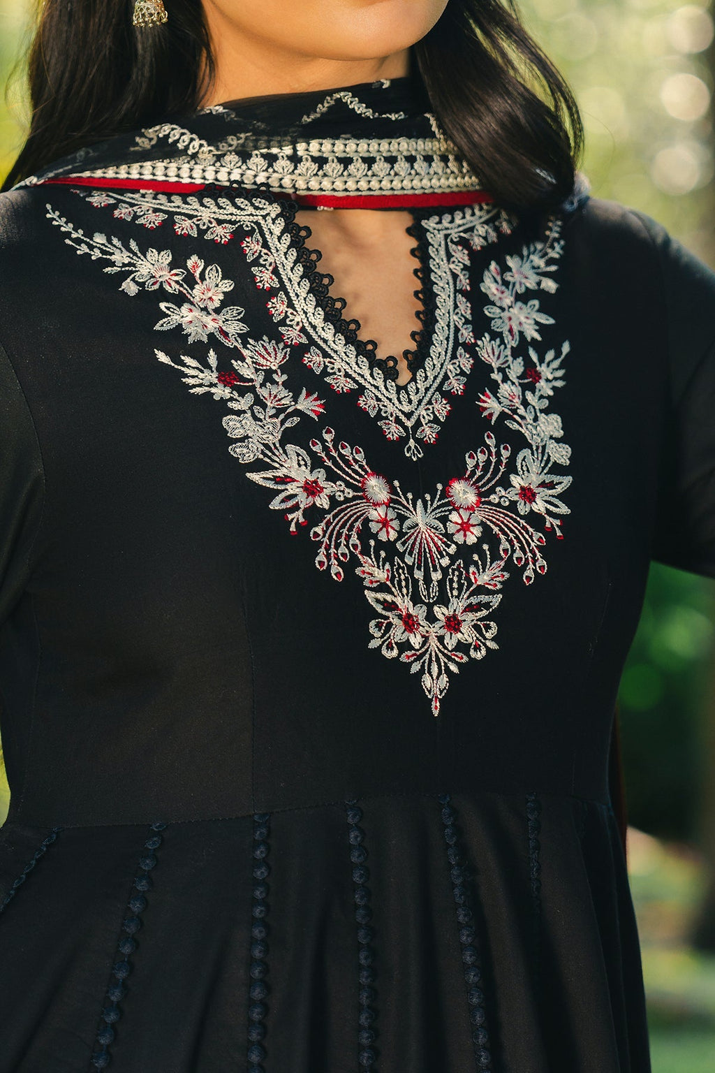 Parizaad Chiffon Pakistani Summer Dresses - Afrozeh - 3