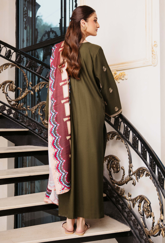 Serene - D08 Premium Fabric Pakistani Winter Dresses - Humdum - 3