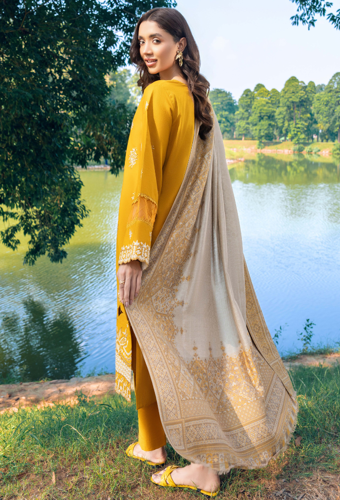 Onora - D02 Jacquard Pakistani Winter Dresses - Humdum - 2