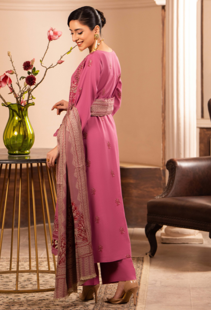 Aaima - D05 Jacquard Pakistani Winter Dresses - Humdum - 2