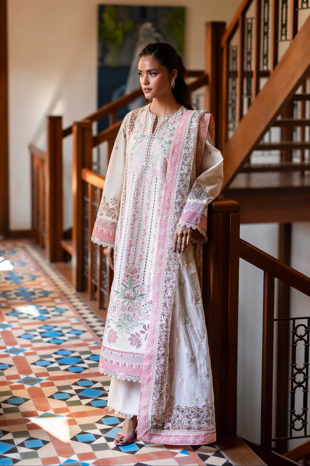 Mevra Luxury Pakistani Fashion
