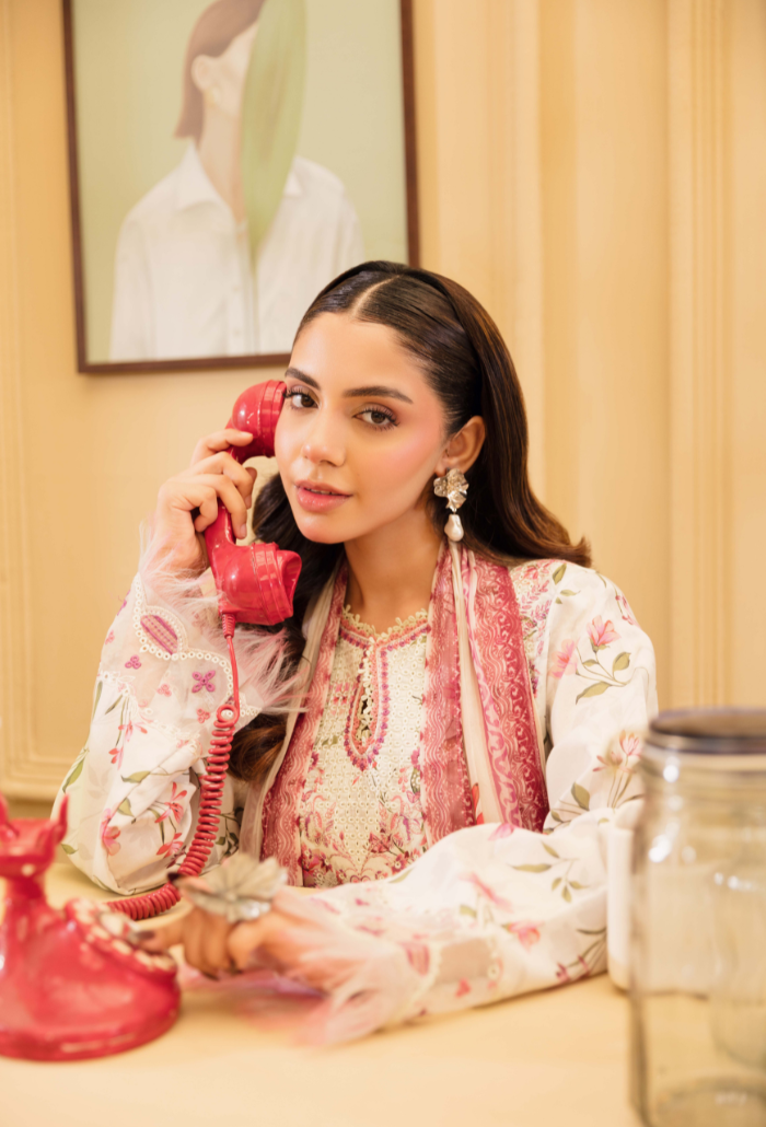 Senora'2 - D01 Organza Pakistani Summer Dresses - Humdum - 4