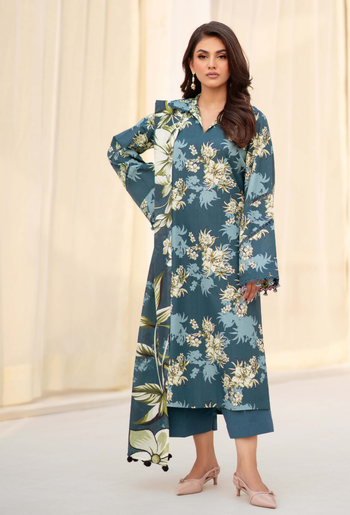 La vie - D05 Khaddar Pakistani Winter Dresses - Humdum - 1