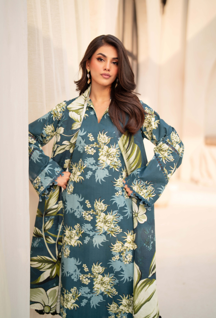 La vie - D05 Khaddar Pakistani Winter Dresses - Humdum - 4