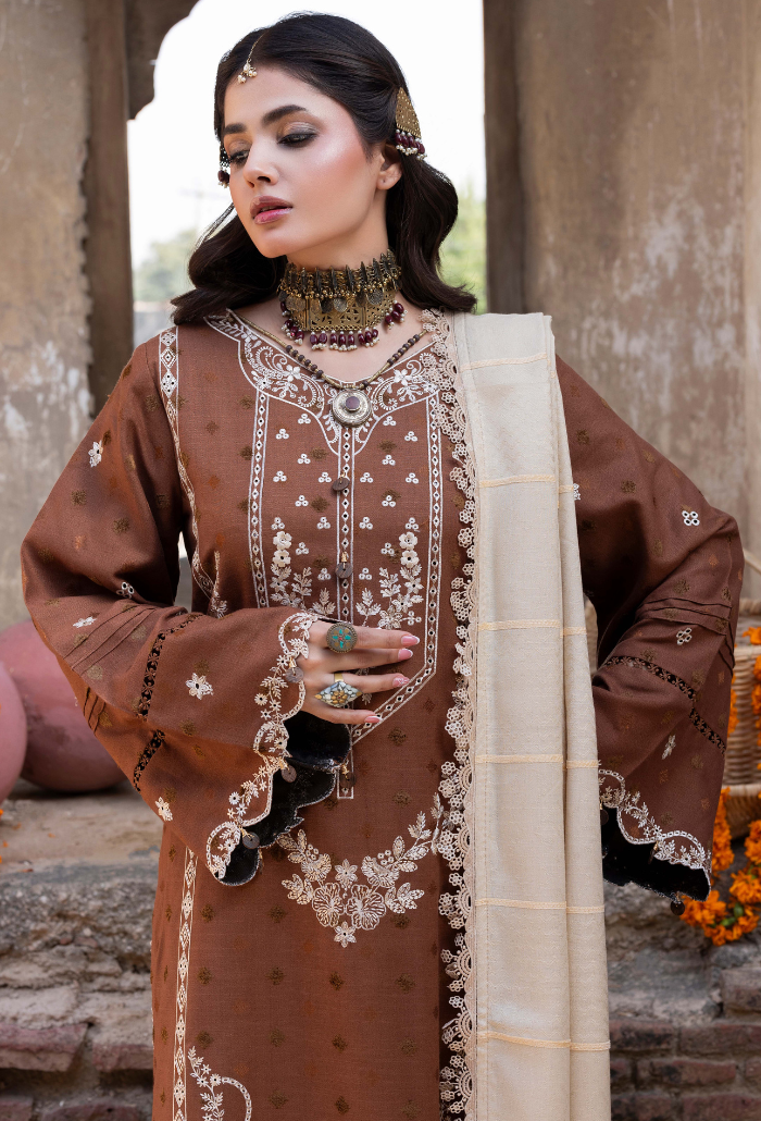 Khumar - D09 Organza Pakistani Winter Dresses - Humdum - 3