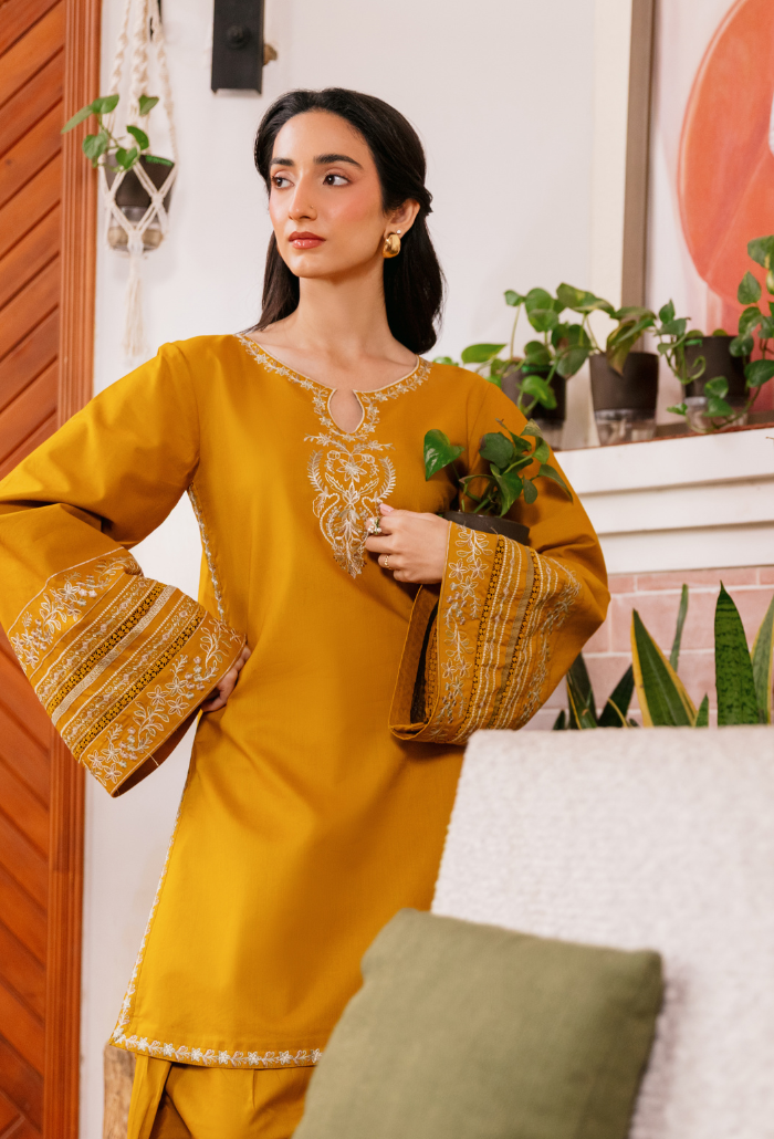 Spring Pret Vol-2 - D08 Lawn Pakistani Summer Dresses - Humdum - 3