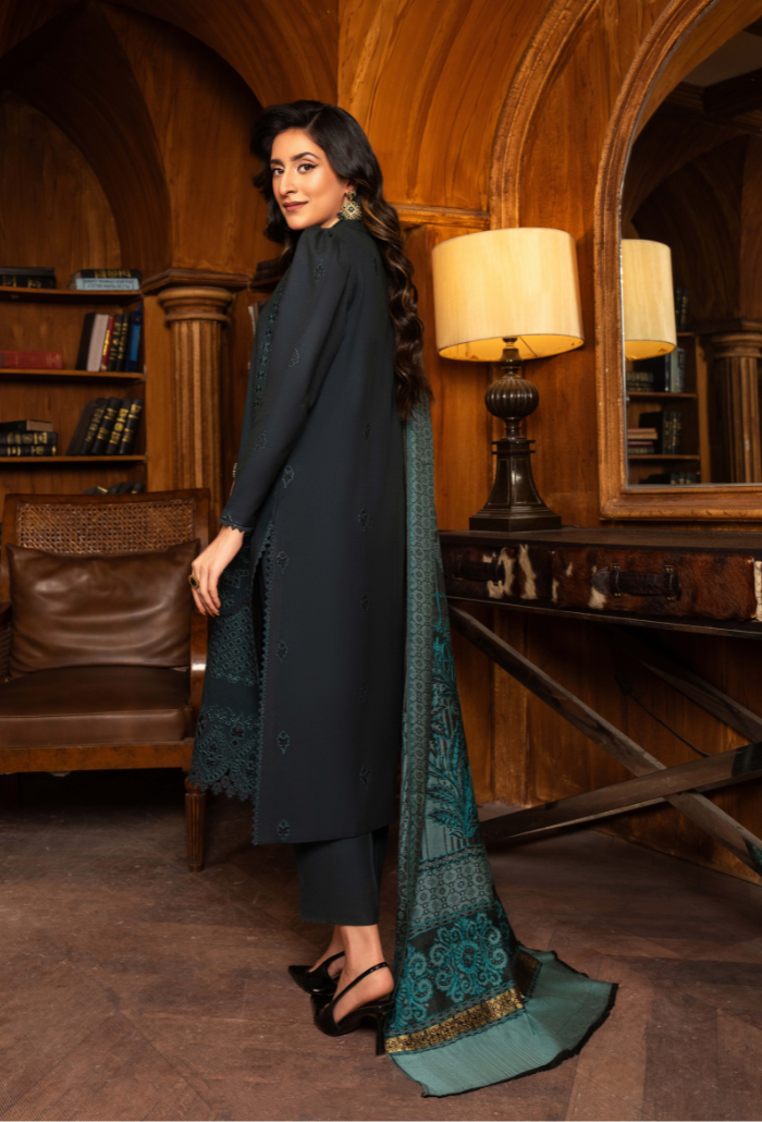 Aaima - D01 Jacquard Pakistani Winter Dresses - Humdum - 2