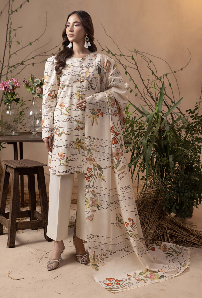 Raya - D04 Khaddar Pakistani Winter Dresses - Humdum - 1